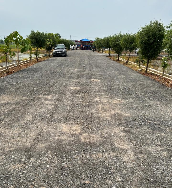 Land for sale in Vuyyuru